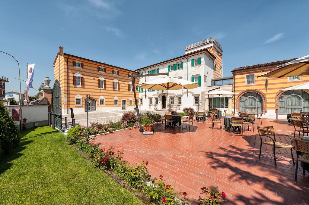 Malaspina Castel d'Azzano